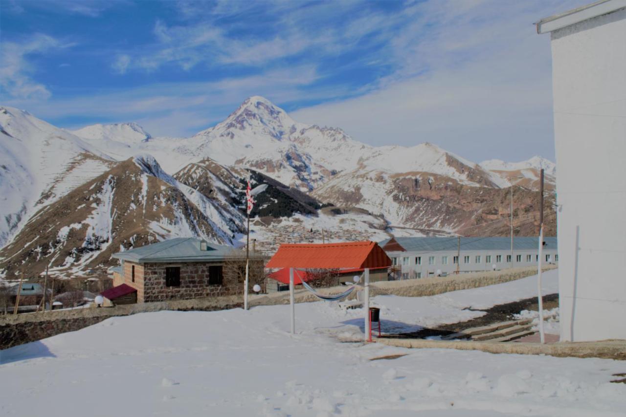 Hotel Noa Kazbegi Exterior foto